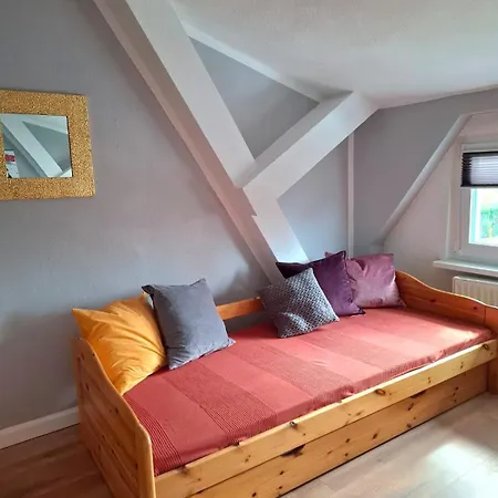Apartment Haltestelle -