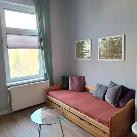 Haltestelle - Appartement Röbel