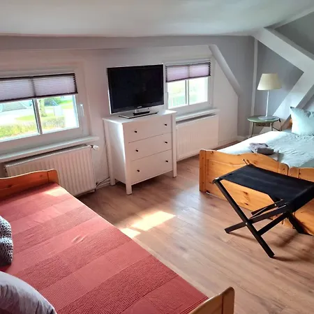 Apartment Haltestelle - Röbel